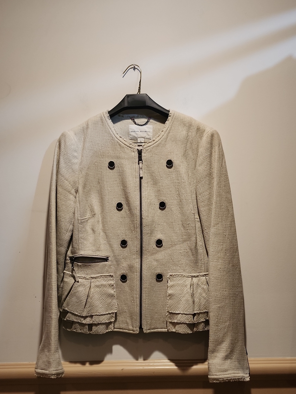 Classic Banana Republic Fitted Textured Jacket.